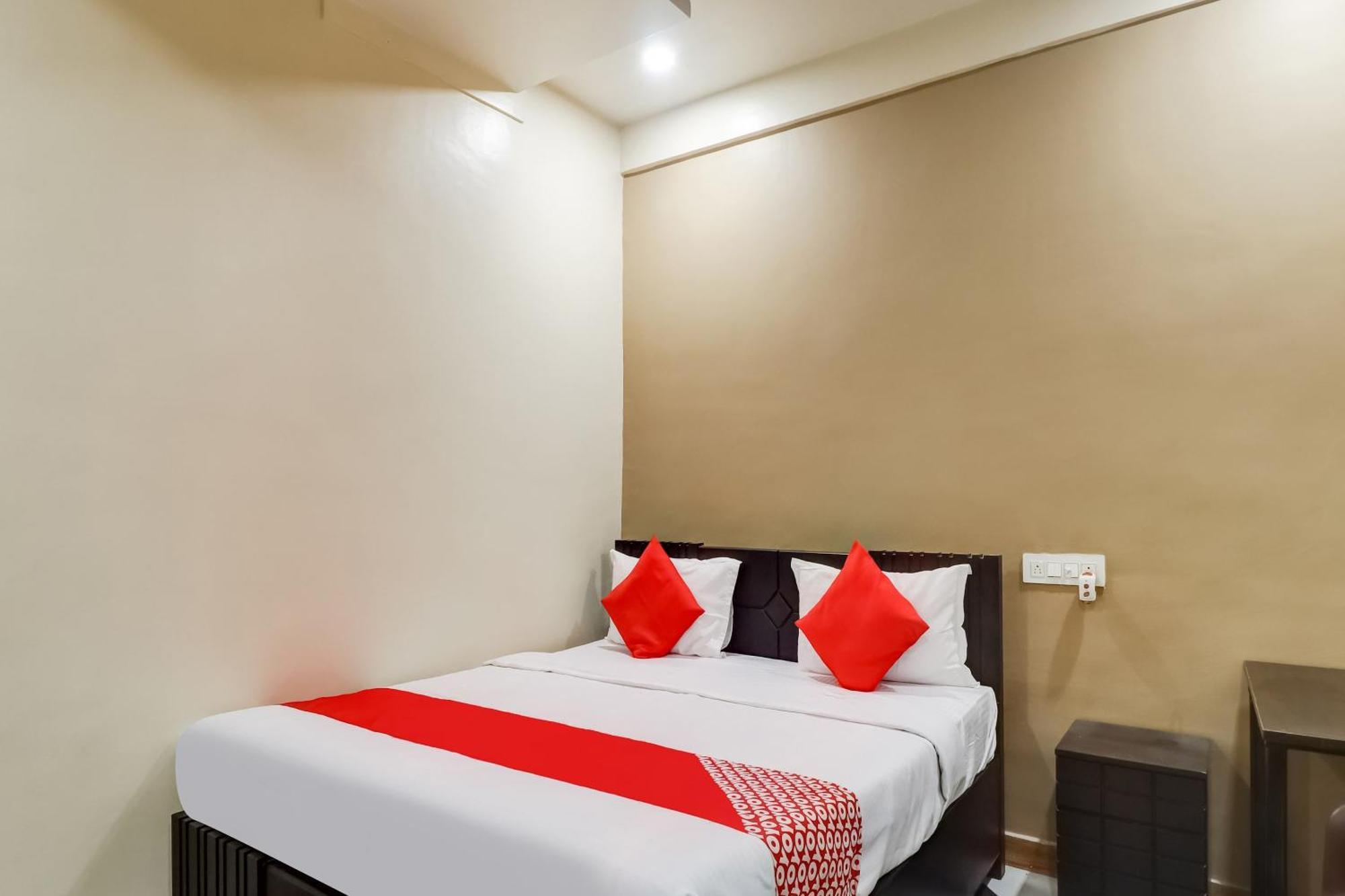 Super Hotel O Oxy Mini Punjab Hill Side Rooms Jamshedpur Bagian luar foto