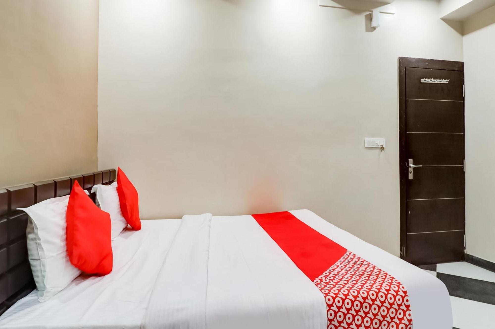 Super Hotel O Oxy Mini Punjab Hill Side Rooms Jamshedpur Bagian luar foto