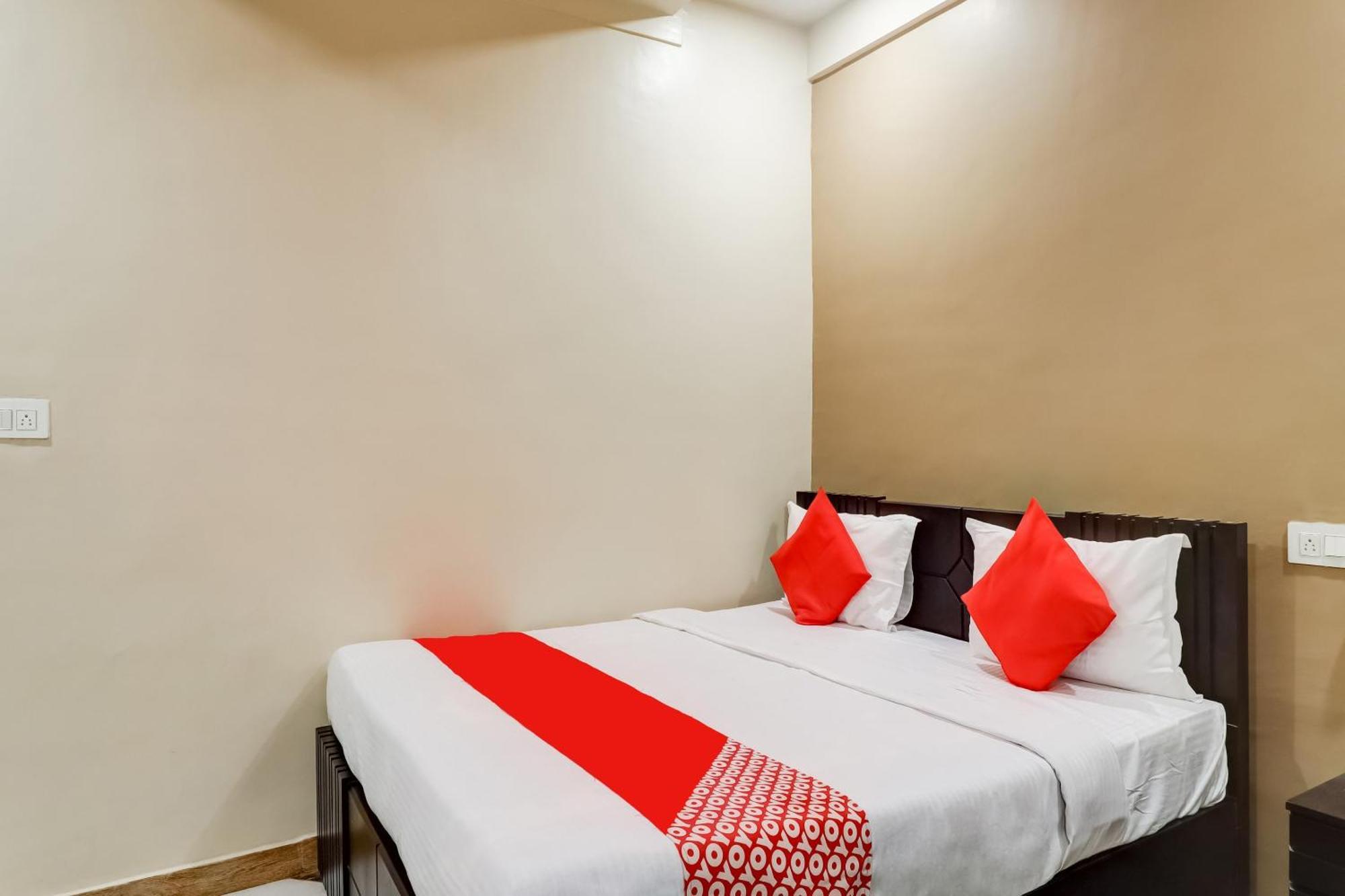 Super Hotel O Oxy Mini Punjab Hill Side Rooms Jamshedpur Bagian luar foto