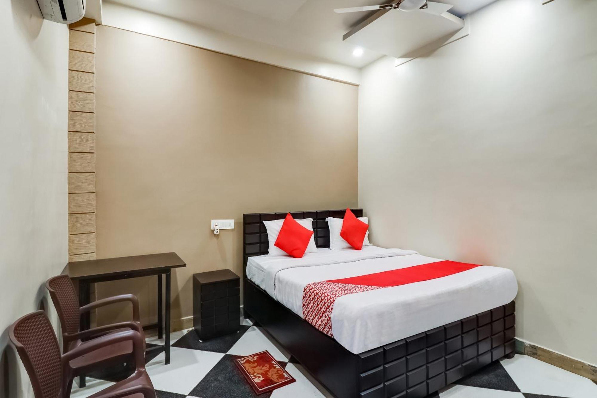 Super Hotel O Oxy Mini Punjab Hill Side Rooms Jamshedpur Bagian luar foto