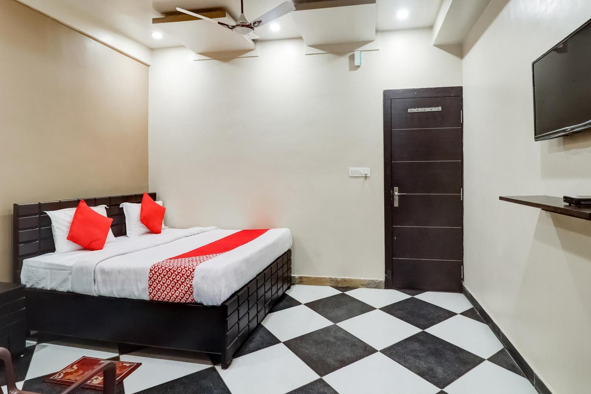 Super Hotel O Oxy Mini Punjab Hill Side Rooms Jamshedpur Bagian luar foto